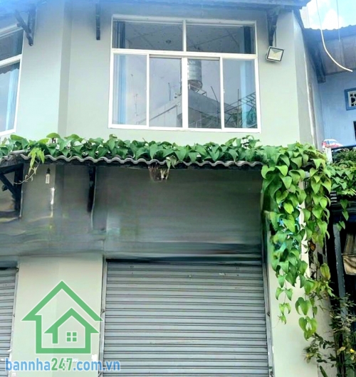CHỈ 6,3 TỶ – MẶT TIỀN KINH DOANH CHỢ VẢI PHÚ THỌ HÒA – TÂN PHÚ - 3PN - 2WC Vị trí trung tâm: khu chợ vải Phú Thọ Hòa, kinh doanh sầm uất Mặt tiền thuận tiện buôn bán kinh doanh đa ngành nghề