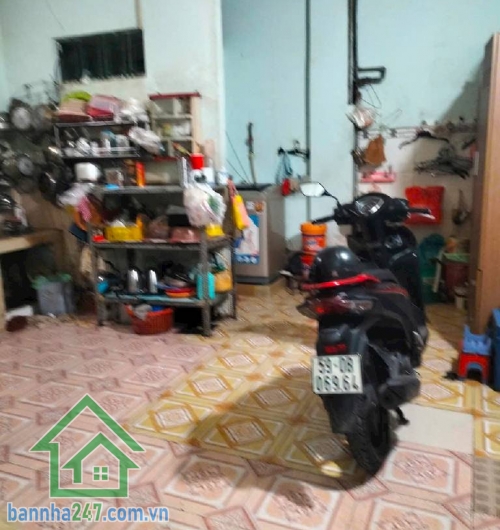 CHỈ 6,5 TỶ – NGANG 5M HIẾM – TRUNG TÂM TÂN SƠN NHÌ – ÂU CƠ – HẺM XE HƠI, Ô TÔ ĐỖ CỬA Diện tích: 5 x 16m. Kết cấu: Trệt + 1 lầu đúc thật, chỉ cần sơn sửa nhẹ.