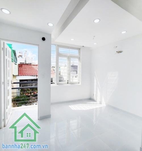 CHỈ 6,38 TỶ - SIÊU PHẨM TÂN PHÚ – NHÀ 5 TẦNG HXH TÂN SƠN NHÌ – SHR CÔNG CHỨNG NGAY Diện tích: 37m2, DTSD: 185m2. ngang đẹp. (4.2 X 9)m  Kết cấu: 5 tầng BTCT  kiên cố, gồm 5PN, 4WC, tối ưu công năng.