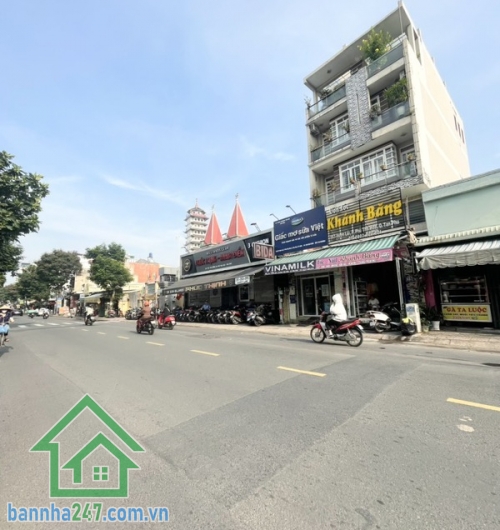 CHỈ 12,8 TỶ - BÁN NHÀ MẶT TIỀN LÔ GÓC VƯỜN LÀI – KINH DOANH SIÊU ĐỈNH DT: 4x20m, vuông vức chuẩn A4. 1 trệt 1 lửng, nhà kiên cố, vào ở ngay. Lô góc 2 mặt thoáng, vị trí đắc địa. 
