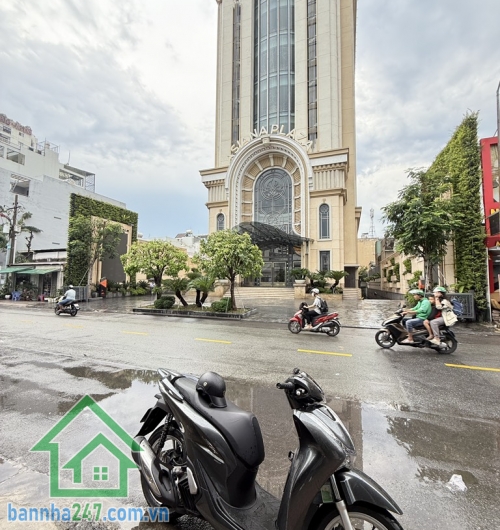 CHỈ 12,8 TỶ - BÁN NHÀ MẶT TIỀN LÔ GÓC VƯỜN LÀI – KINH DOANH SIÊU ĐỈNH DT: 4x20m, vuông vức chuẩn A4. 1 trệt 1 lửng, nhà kiên cố, vào ở ngay. Lô góc 2 mặt thoáng, vị trí đắc địa. 