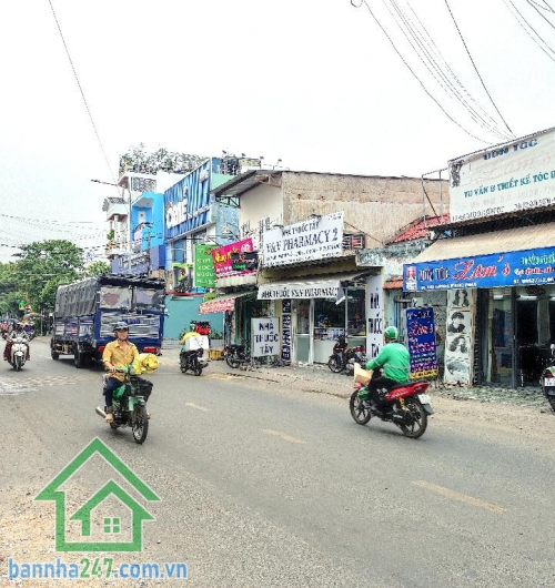 MẶT TIỀN BÌNH TÂN – 194M² – THU NHẬP HƠN 20TR/TH – CÁCH CHỢ 200M Vị trí đắc địa: Cách chợ Bình Trị Đông 200m, ngay đoạn sầm uất Trương Phước Phan, gần BX Miền Tây. 