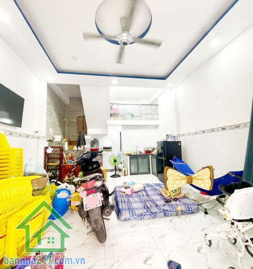 CHỈ 5.1 TỶ (TL) – MTKD LÊ LỘ – 36M² – 2 TẦNG – NHÀ ĐẸP ĐANG CHO THUÊ. Mặt tiền hiếm, đường xe tải tránh, thuận tiện vừa ở vừa kinh doanh hoặc mở văn phòng công ty. 