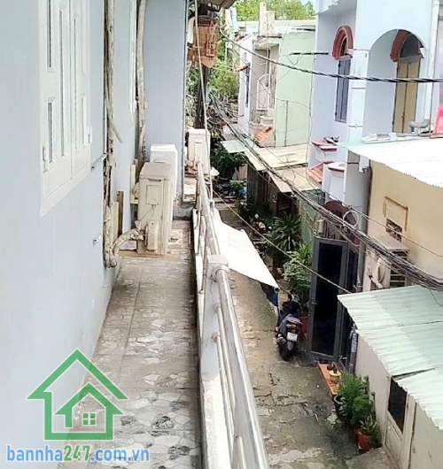 CHỈ 7,9 TỶ (TL) - NHÀ MẶT TIỀN LÂM CHÍ HIẾU – P. TÂY THẠNH Đối diện công viên D9, khu buôn bán – kinh doanh sầm uất bậc nhất Tân Phú. Diện tích: 4 x 11m. Kết cấu: 1 trệt, 1 lầu - 2PN lớn, 2WC, nhà mới đẹp – sạch sẽ – ở hoặc kinh doanh đều tốt. 