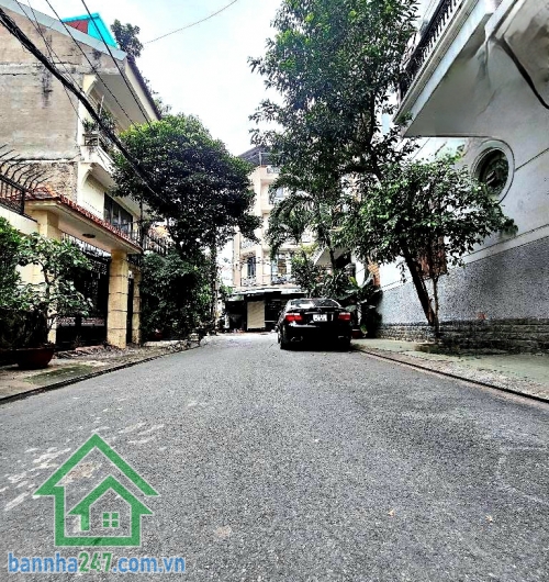 CHỈ 13,5 TỶ (TL) - NHÀ 4 TẦNG BTCT – ĐƯỜNG NHỰA 8M THÔNG – NHẤT CHI MAI, TÂN BÌNH - 5 PN - 6 WC  Diện tích: 56m² (4.1 x 14m) – đất vuông vức, công nhận đủ. Kết cấu: 1 trệt + 3 lầu + sân thượng (4 tầng BTCT) 5 PN - 6 WC
