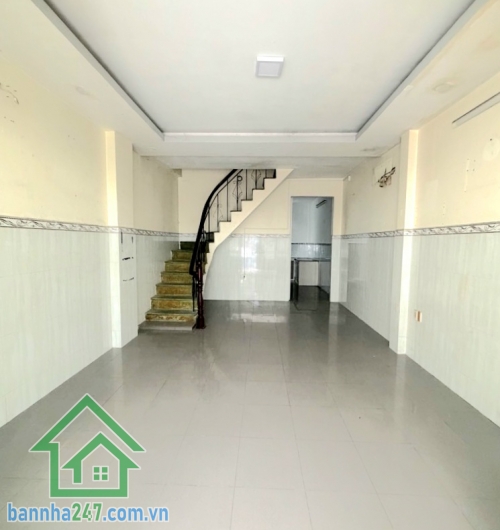 CHỈ 5,88 TỶ - MTKD NHỰA 8M – GẦN AEON TÂN PHÚ – 2 TẦNG – THUÊ 10TR/TH – 50M² – SỔ VUÔNG  DT: 50m² (4 x 12.5m) – sổ hồng vuông vức  Kết cấu: 2 Tầng (1 trệt 1 lầu)
