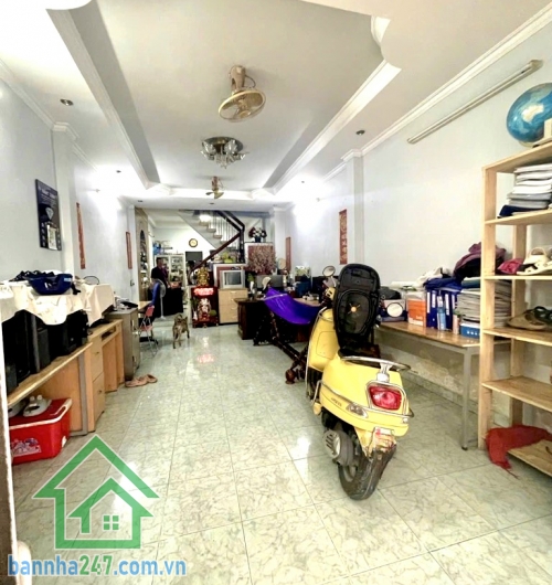 CHỈ 12,9 TỶ – TRUNG TÂM TÂN BÌNH (P.13) – HẺM NHỰA 6M XE TẢI ĐỖ – 5 LẦU – 62M² – DÒNG TIỀN 40TR/THÁNG – AGRIBANK ĐỊNH GIÁ 12 TỶ * Kết cấu: 1 trệt 3 lầu sân thượng