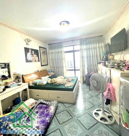 CHỈ 12,9 TỶ – TRUNG TÂM TÂN BÌNH (P.13) – HẺM NHỰA 6M XE TẢI ĐỖ – 5 LẦU – 62M² – DÒNG TIỀN 40TR/THÁNG – AGRIBANK ĐỊNH GIÁ 12 TỶ * Kết cấu: 1 trệt 3 lầu sân thượng