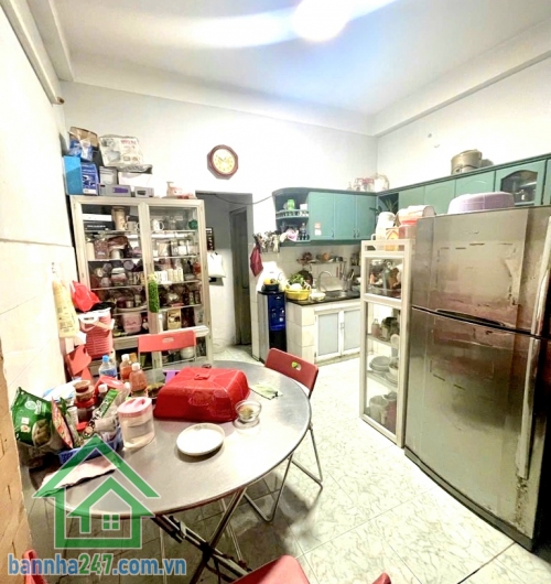 CHỈ 12,9 TỶ – TRUNG TÂM TÂN BÌNH (P.13) – HẺM NHỰA 6M XE TẢI ĐỖ – 5 LẦU – 62M² – DÒNG TIỀN 40TR/THÁNG – AGRIBANK ĐỊNH GIÁ 12 TỶ * Kết cấu: 1 trệt 3 lầu sân thượng