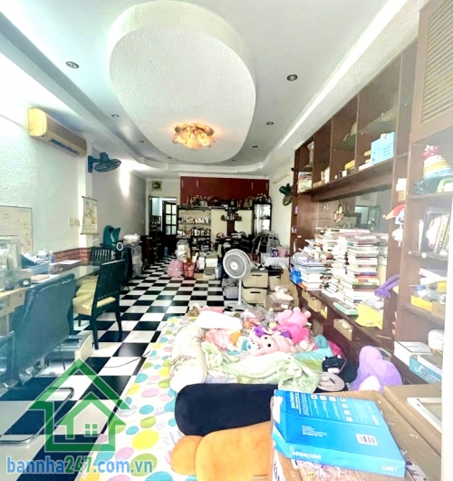 CHỈ 12,9 TỶ – TRUNG TÂM TÂN BÌNH (P.13) – HẺM NHỰA 6M XE TẢI ĐỖ – 5 LẦU – 62M² – DÒNG TIỀN 40TR/THÁNG – AGRIBANK ĐỊNH GIÁ 12 TỶ * Kết cấu: 1 trệt 3 lầu sân thượng