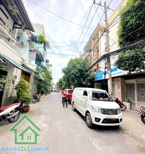 CHỈ 6.8 TỶ – NHÀ HẺM Ô TÔ THÔNG – KHU VIP BÀU CÁT, TÂN BÌNH GẦN CHỢ TÂN BÌNH – CHỢ ÔNG ĐỊA – 5 PHÚT QUA QUẬN 10 – GIÁP Q11 - DTSD 150m² – 5 TẦNG – 6PN – 3WC Vị trí siêu đắc địa: – Hẻm ô tô thông thoáng, khu VIP Bàu Cát – Gần chợ Tân Bình, chợ Ông Địa, côn