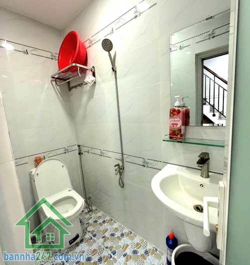 CHỈ 3,65 TỶ – NHÀ ĐẸP KHU VIP DÂN TRÍ – MTKD NGAY NGUYỄN SƠN – CÓ DÒNG TIỀN - 2PN - 2WC Vị trí đẹp: khu VIP dân trí cao, ngay Nguyễn Sơn, gần chợ Tân Hương