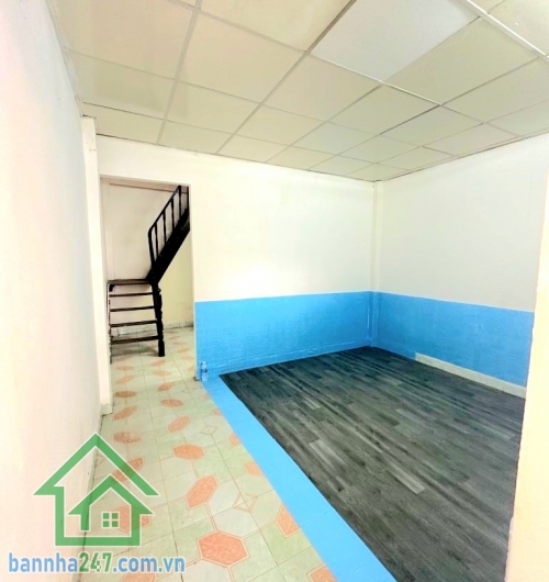 CHỈ 4,7 TỶ – HẺM XE TẢI – Ô TÔ NGỦ TRONG NHÀ – GÒ DẦU, TÂN PHÚ - 2PN - 2WC Vị trí đẹp: ngay Gò Dầu, gần chợ Tân Hương Hẻm xe tải, ô tô ngủ trong nhà thoải mái