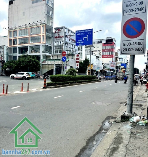 CHỈ 24 TỶ – MTKD HUYẾT MẠCH TÂN BÌNH – NGAY TRUNG TÂM TRIỂN LÃM – DÒNG TIỀN 40TR/THÁNG! Diện tích 108m² (3.6 x 30) – nhà 4 tầng (1 trệt 3 lầu) kiên cố. Đang cho thuê hợp đồng 6 năm, dòng tiền 40 triệu/tháng, mua là có thu nhập ngay!
