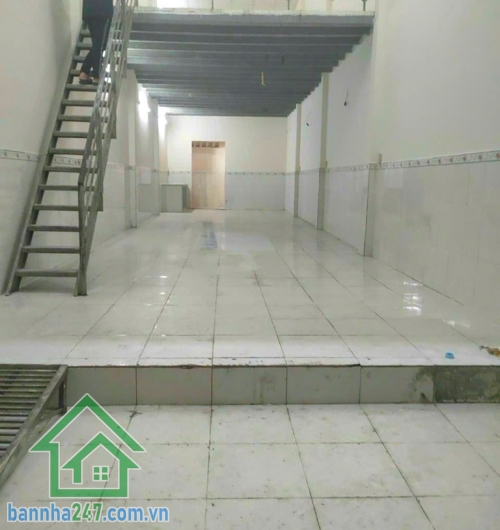 CHỈ 5.3 TỶ – NHÀ 69,1M2 (4x17)M – HẺM 6M THÔNG – NGAY AEON TÂN PHÚ  ✔️ Kết cấu: 1 trệt, 1 lửng để suốt  ✔️ Hẻm 7m thông, xe tải vào thoải mái  ✔️ Nhà đang cho thuê 6 triệu/ tháng.