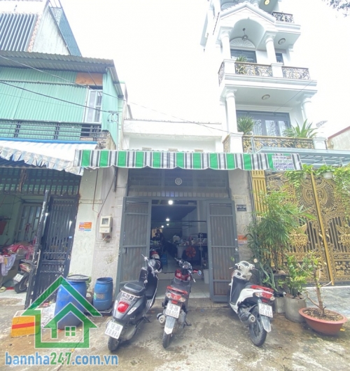 CHỈ 5.3 TỶ – NHÀ 69,1M2 (4x17)M – HẺM 6M THÔNG – NGAY AEON TÂN PHÚ  ✔️ Kết cấu: 1 trệt, 1 lửng để suốt  ✔️ Hẻm 7m thông, xe tải vào thoải mái  ✔️ Nhà đang cho thuê 6 triệu/ tháng.