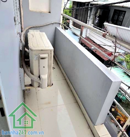 CHỈ 4,4 TỶ – NHÀ 4 TẦNG HẺM Ô TÔ – NGAY KHU TÊN LỬA Diện tích: 4x10m- Hẻm xe hơi 5m, thông nhiều hướng, vị trí cực đẹp ngay Tỉnh Lộ 10 – Khu Tên Lửa, thuận thuận tiện di chuyển Tân Phú & trung tâm TP. 