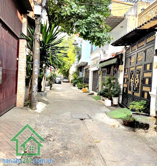 CHỈ 7,5 TỶ – HẺM NHỰA 6M – TÂN QUÝ – GÒ DẦU – Ô TÔ NGỦ TRONG NHÀ DT: 48m² (4x12)m – 4PN – 3WC – NHÀ ĐẸP Ở NGAY Kết cấu: 1 trệt 2 lầu – 4PN, 3WC, nhà mới đẹp
