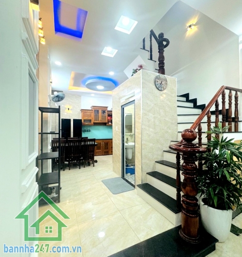 CHỈ 5,2 TỶ - NHÀ ĐẸP HƯƠNG LỘ 2 – DT 46m² (4 x 11,5) – 4 TẦNG – 4PN – 4WC – TẶNG FULL NỘI THẤT – SỔ VUÔNG A4 Nhà vào ở ngay: Kết cấu 1 trệt – 2 lầu – mái bê tông.