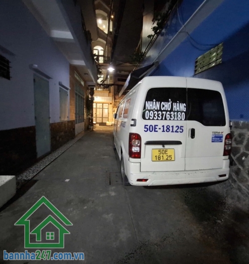 CHỈ 2,2 TỶ – NHÀ CHÍNH CHỦ TÂN BÌNH – GẦN QUẬN 10 – 2 TẦNG – 17M2 - 2PN - 2WC. Kết cấu: trệt + lầu đúc kiên cố, gồm 2 phòng ngủ, có ban công thoáng mát.