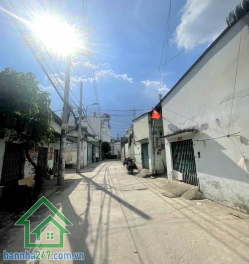 CHỈ 7,7 TỶ – VILLA LÊ VĂN QUỚI – HẺM 5M XE HƠI NGỦ TRONG NHÀ – NHÀ 4 TẦNG – 88M² (8.1x11) – SỔ HỒNG RIÊNG – HOÀN CÔNG ĐỦ Villa siêu đẹp, chủ xây tâm huyết năm 2020.