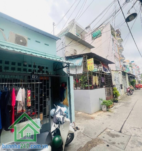 CHỈ 2,99 TỶ - NHÀ HẺM 5M – XE TẢI VÀO TỚI NHÀ – TÂY THẠNH TÂN PHÚ.  DT: 20m² (3 x 10) – 2 tầng – 2PN – 2WC  Căn góc, thoáng mát, sổ vuông đẹp. Phù hợp gia đình trẻ mới cưới. 
