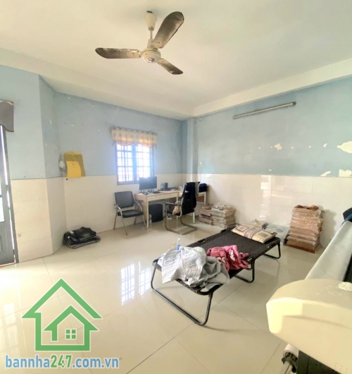 CHỈ 6,99 TỶ – MTKD PHÚ THỌ HOÀ – NGAY TRUNG TÂM PHỐ TƠ LỤA - DT: 52M² (5.7 × 11)m - 2 TẦNG -  DT: 5.7 × 11m – Vuông vức – Hẻm rộng như mặt tiền Vị trí siêu đắc địa