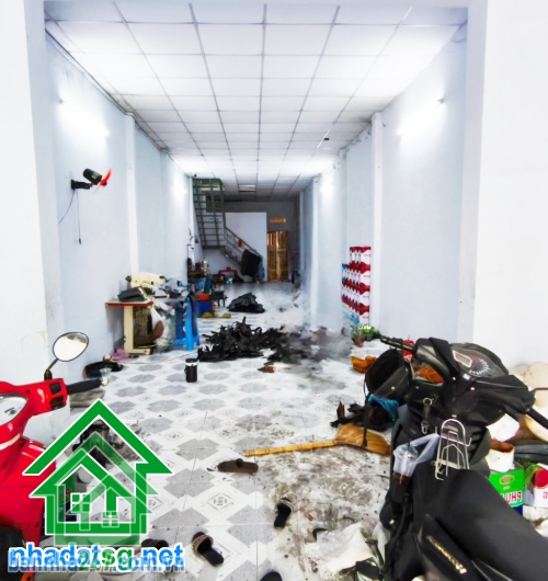 CHỈ 7 TỶ - MTKD ĐƯỜNG XE TẢI – SÁT QL1A – 100M² –  P. Bình Hưng Hòa A, Q. Bình Tân – Giáp Tân Phú, Ngã Tư Bốn Xã. DT: 4 x 25m, nở hậu – Nhà cấp 4, tiện sửa hoặc xây mới. Đường hiện hữu xe tải 8m thông, cách QL1A ~50m.
