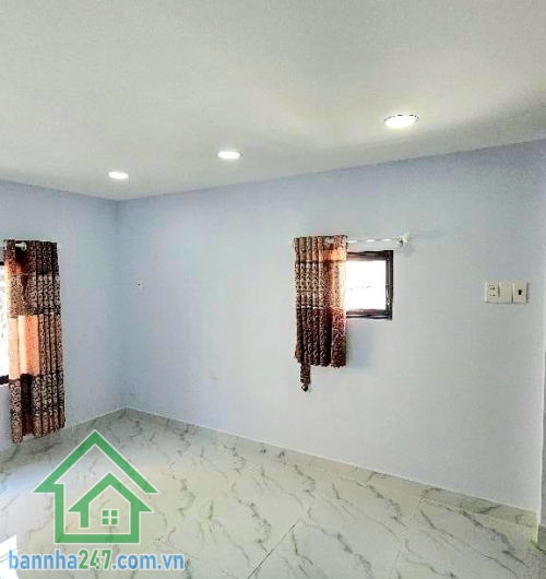 CHỈ 4,15 TỶ – HẺM Ô TÔ – SIÊU PHẨM 3 TẦNG – 19M² VUÔNG VỨC – THÔNG LẠC LONG QUÂN – TRẦN VĂN QUANG - 2PN – 3WC * DT: 3,4 × 6m = 19m² * Kết cấu: 1 trệt – 2 lầu – ban công, 2PN – 3WC – 1PK