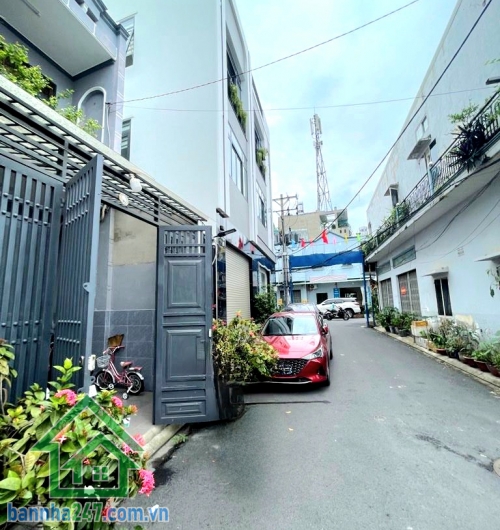 CHỈ 7,6 TỶ – NHÀ MỚI ĐẸP – HẺM NHỰA 6M – Ô TÔ TRONG NHÀ - P.15 TÂN BÌNH – SÁT MẶT TIỀN ĐƯỜNG - 3PN - 2WC Diện tích: 64m² (4m x 16m) Kết cấu: 2 TẦNG BTCT
