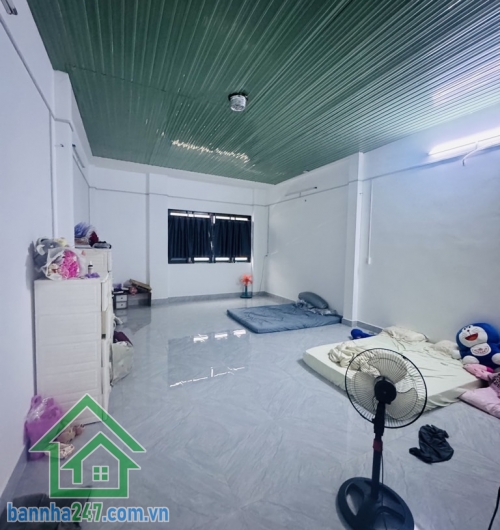 CHỈ 5.2 TỶ – HẺM 6M XE HƠI NGỦ TRONG NHÀ – NGAY AEON TÂN PHÚ – NHÀ ĐẸP 72M² – NGANG HIẾM 5M