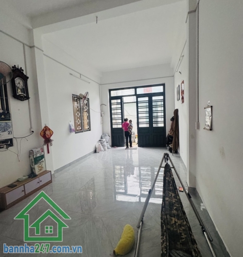 CHỈ 5.2 TỶ – HẺM 6M XE HƠI NGỦ TRONG NHÀ – NGAY AEON TÂN PHÚ – NHÀ ĐẸP 72M² – NGANG HIẾM 5M