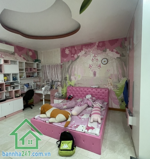 MẶT TIỀN HẺM 10M CÓ VỈA HÈ – NHÀ 3 TẦNG ĐẸP – LÊ VĂN QUỚI – NGÃ TƯ 4 XÃ – CHỈ NHỈNH 11 TỶ Vị trí siêu đẹp: 1 xẹt Lê Văn Quới, gần Ngã tư Bốn Xã – giáp Tân Phú