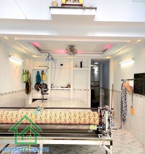CHỈ 6,3 TỶ – NHÀ ĐẸP HXH 6M THÔNG – GÒ XOÀI, BÌNH TÂN – 68M² – SỔ VUÔNG A4 – 2 TẦNG Ở NGAY  Vị trí: Gần Lê Văn Quới, Tân Kỳ Tân Quý, kết nối nhanh Tân Phú, Q6