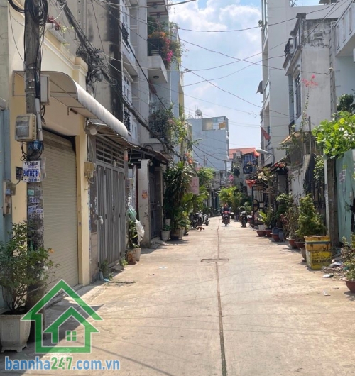 CHỈ 7 TỶ (TL) - SIÊU PHẨM 4 TẦNG – HXH THÔNG – NGAY AEON MALL TÂN PHÚ - DT: 71M² – NHÀ TO – GIÁ TỐT HIẾM KHU VỰC - 5PN - 4WC Vị trí đắc địa: * Ngay AEON Mall Tân Phú