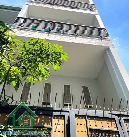 CHỈ 8,199 TỶ – HẺM 3,5M – NGAY ĐẤT THÁNH, PHƯỜNG 6, TÂN BÌNH – DT 75M² (4,3x17) – 4 TẦNG – 5 PHÒNG NGỦ, 5 WC Vị trí trung tâm, sát các tuyến đường lớn: Bắc Hải