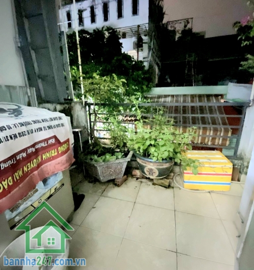 CHỈ 5,29 TỶ – HẺM 3.5M, VÀI CĂN RA MẶT TIỀN BÌNH TRỊ ĐÔNG – DT 66.1M2 (5.8x11.4M) – 3PN, 2WC Nhà 1 trệt 1 lầu, gồm phòng khách, bếp, 3PN, 2WC. 