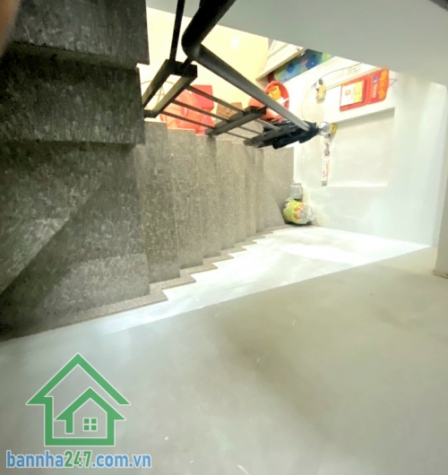 CHỈ 5,29 TỶ – HẺM 3.5M, VÀI CĂN RA MẶT TIỀN BÌNH TRỊ ĐÔNG – DT 66.1M2 (5.8x11.4M) – 3PN, 2WC Nhà 1 trệt 1 lầu, gồm phòng khách, bếp, 3PN, 2WC. 