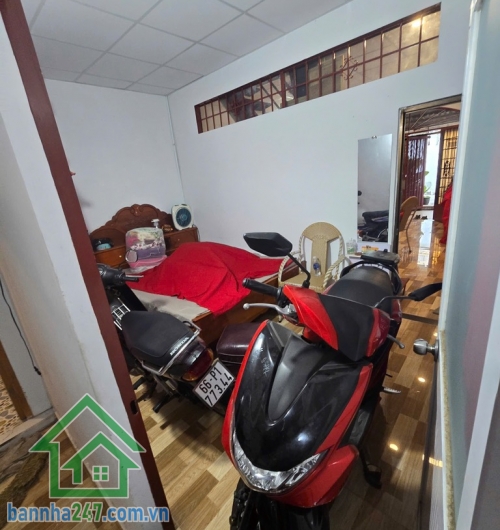 CĂN GÓC NGUYỄN VĂN SĂNG – TÂN SƠN NHÌ – TÂN PHÚ – HẺM XE HƠI – NGANG LỚN 4.5M – NHỈNH 5 TỶ * Diện tích: 4.5 x 14.5m, lô góc thoáng, không quy hoạch, không lộ giới. 