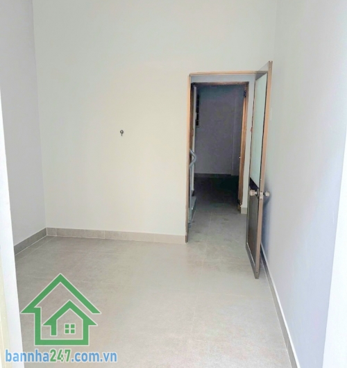 CHỈ 4 TỶ – NHÀ HẺM XE HƠI 6M – TRẦN VĂN QUANG, TÂN BÌNH – 3 TẦNG, 21M2, NHÀ MỚI Ở NGAY * Vị trí đắc địa, hẻm 6m xe hơi ra vào thoải mái, khu dân cư an ninh, sạch đẹp. 