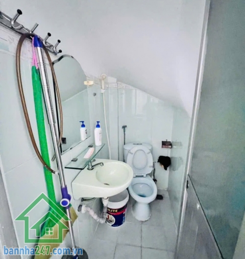 CHỈ 4.5 TỶ – NHÀ 4 TẦNG – TRƯỜNG CHINH, TÂN BÌNH – 28M² – HẺM 3M THÔNG – 2PN, 3WC