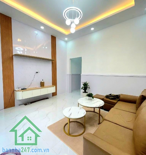 CHỈ 4,35 TỶ – NHÀ MỚI ĐẸP 3PN – GẦN LÊ VĂN QUỚI – NGÃ TƯ 4 XÃ – CHỢ BÌNH LONG - 3PN, 2WC DT: 4x12m (48m² công nhận đủ) Kết cấu: 1 trệt + 1 lầu, 3PN, 2WC, có phòng ngủ dưới đất.