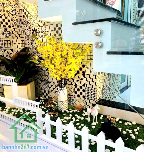 CHỈ 4,95 TỶ (TL) – THỐNG NHẤT, GÒ VẤP – NHÀ MỚI, FULL NỘI THẤT - HẺM THÔNG – Ô TÔ NHỎ NGỦ TRONG NHÀ – CĂN GÓC 2 MẶT THOÁNG Diện tích: 36m² (4 x 9) – Vuông A4