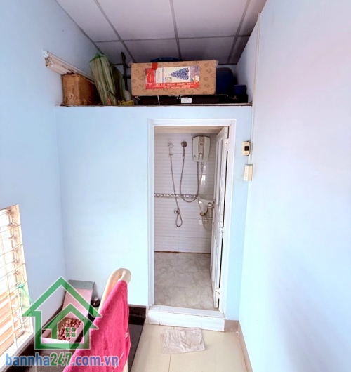 CHỈ 5 TỶ – NHÀ LÔ GÓC 2 MẶT TIỀN – HẺM XE TẢI THÔNG – PHAN THỊ HÀNH DT: 33m² (4.2 x 7,75m – nở hậu). Kết cấu: 1 trệt, 1 lầu gồm 2PN, 2WC. Nhà lô góc, 2 mặt tiền thoáng mát, không lộ giới. 