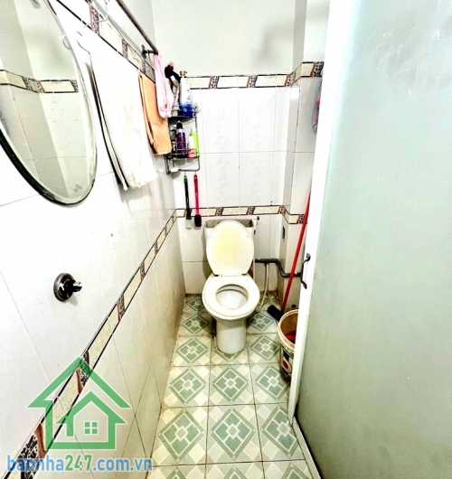 CHỈ 4,65 TỶ (TL) – NHÀ 2 TẦNG – HẺM XE TẢI 6M THÔNG – ĐƯỜNG SỐ 5 – SÁT TÂN PHÚ - 2PN - 2WC * Diện tích: 4 x 10m (40m²) * Kết cấu: 1 trệt 1 lầu * Công năng: 2PN - 2WC