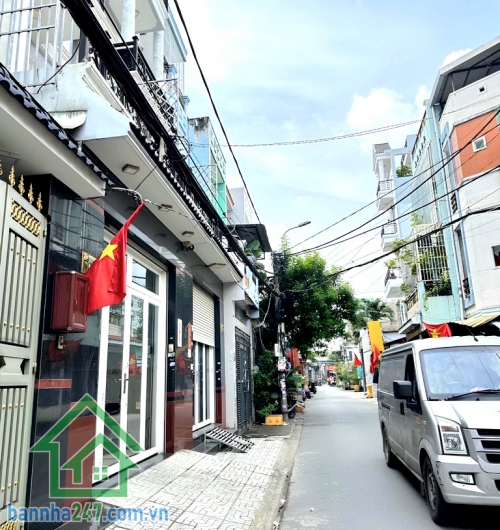 CHỈ 5,1 TỶ – ĐƯỜNG XE HƠI 5M – 2 TẦNG BTCT - (4 x 13) 2PN – 2WC – SÁT NGÃ TƯ BỐN XÃ – HÒA BÌNH  Ngay khu trung tâm Ngã Tư Bốn Xã – kết nối nhanh Lê Văn Quới, Hòa Bình.