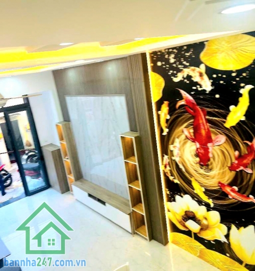 CHỈ 4,65 TỶ – NHÀ 2 TẦNG HẺM XE HƠI 5M – NGÃ TƯ 4 XÃ, BÌNH TÂN - DT: (4x10)m - 2 PN - 2 WC. DT: 4x10m, vuông vức, công nhận đủ. Kết cấu: 1 trệt 1 lầu, 2PN – 2 WC