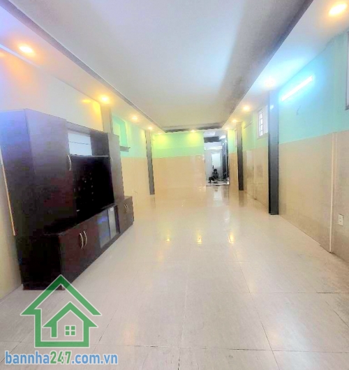 CHỈ 7,7 TỶ – MTKD ĐƯỜNG NHỰA 5M  – NHÀ 2 TẦNG – TT TÂN BÌNH - ĐẤT THÁNH – 75M² – 4PN, 3WC – GIÁP QUẬN 10 * Kết cấu: 1 trệt, 1 lầu, sân thượng, gồm sân trước, phòng khách, bếp, 4PN, 3WC