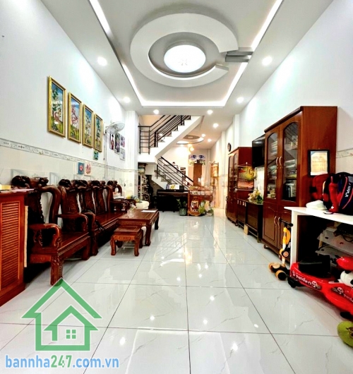 CHỈ 6,8 TỶ – NHÀ 3 TẦNG + SÂN THƯỢNG – GẦN AEON MALL TÂN PHÚ – HXH 6M - 3PN - 3WC Diện tích: 58m² (4 x 14,5m) – vuông vức Kết cấu: 1 trệt + 2 lầu + sân thượng