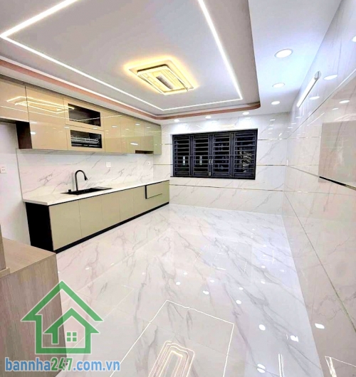 CHỈ 6,9 TỶ – NHÀ ĐẸP Ở NGAY – HẺM NHỰA 6M - 56M² (4 x 14)m - 5 tầng BTCT - 4PN – 4WC 